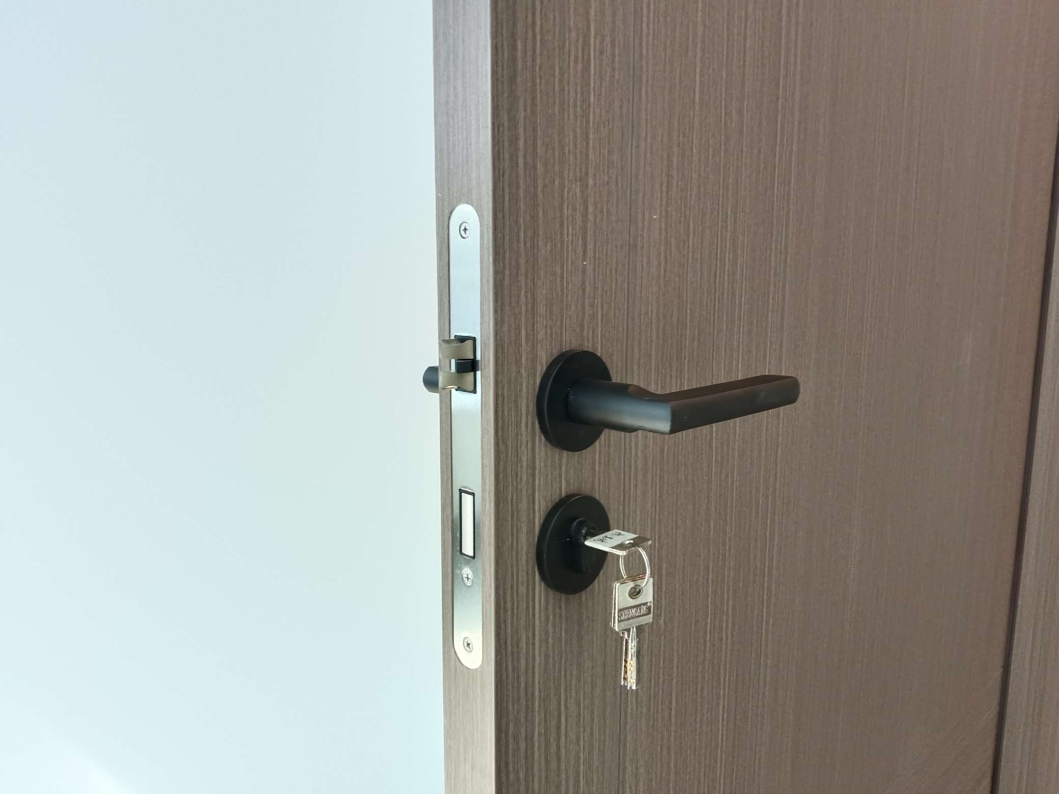 領(lǐng)尚工程案例 | 領(lǐng)尚木門攜手世界500強(qiáng)央企，打造詩(shī)意家居