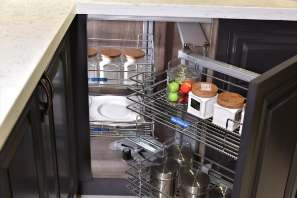 如何選擇適合廚房的置物架？